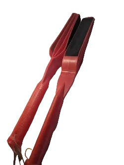 Red clacker