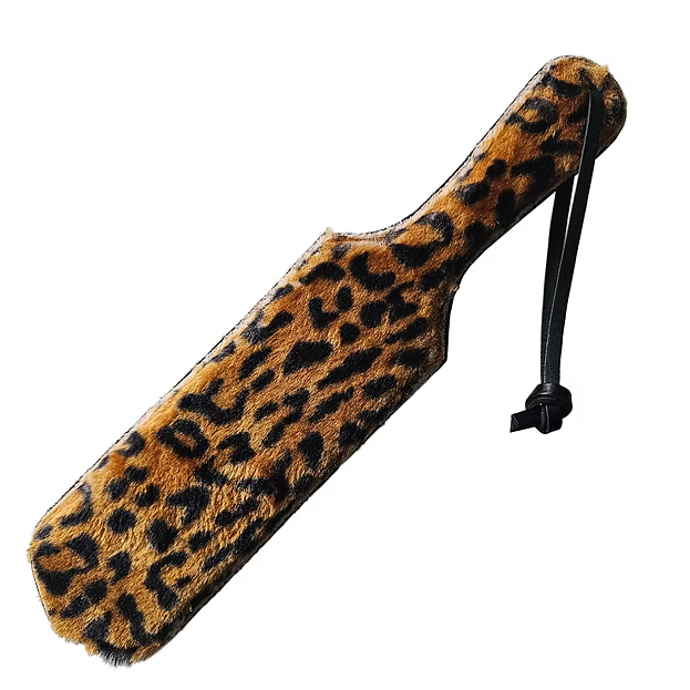 Rouge leather paddle with fur